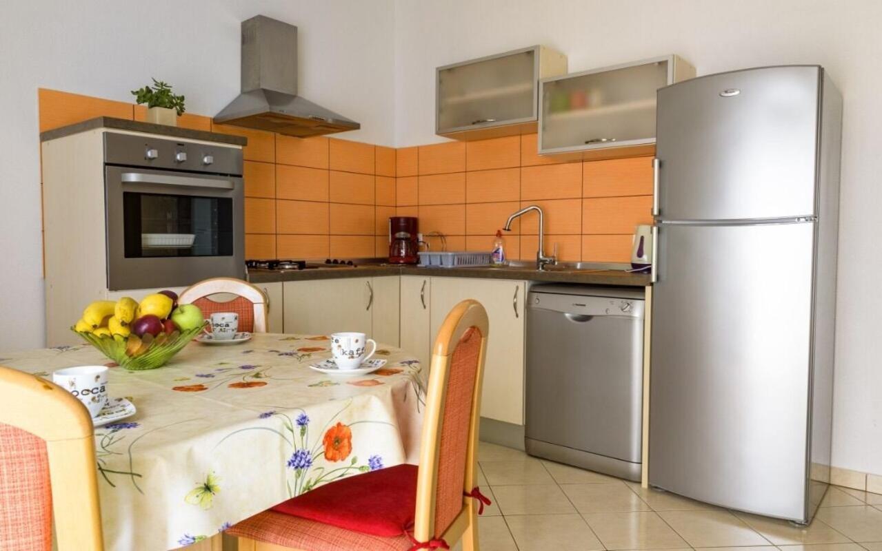 Apartments Domagoj - On The Beach Lukovo Šugarje Extérieur photo