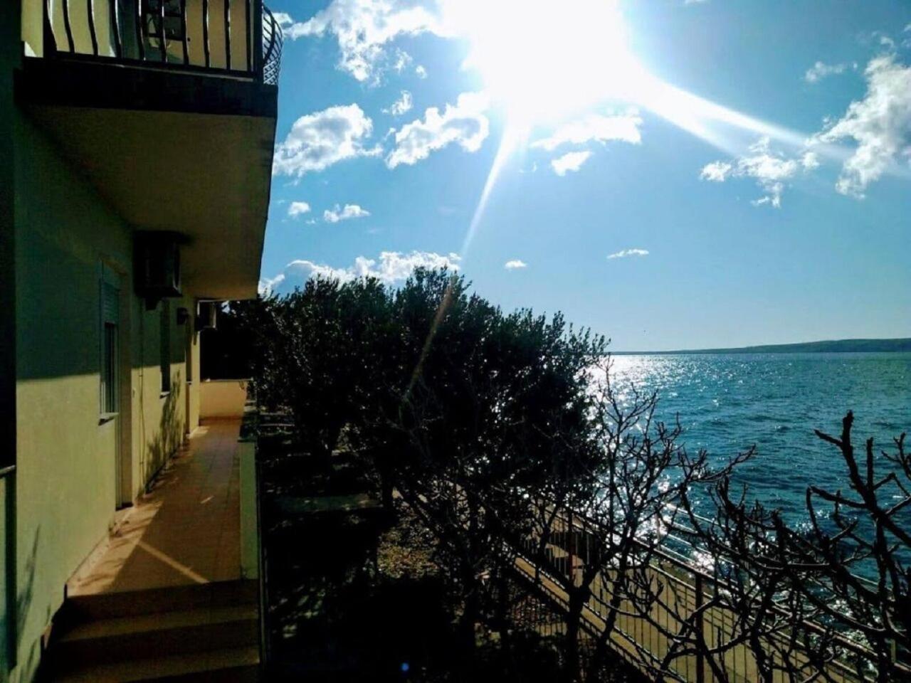 Apartments Domagoj - On The Beach Lukovo Šugarje Extérieur photo