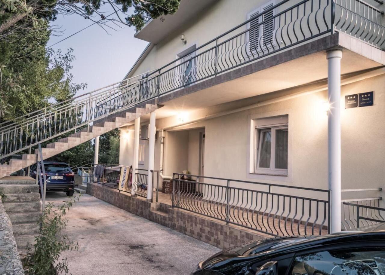 Apartments Domagoj - On The Beach Lukovo Šugarje Extérieur photo